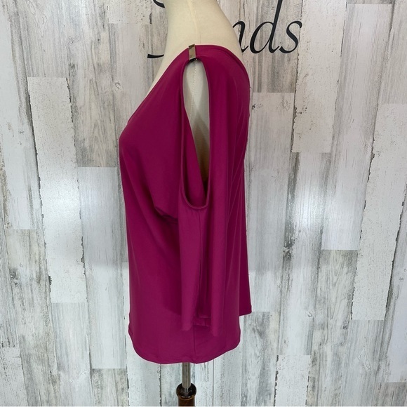 Carmen Raspberry Purple V Neck Cold Shoulder Hardware‎ Shirt Top Blouse Sz M - Picture 5 of 8